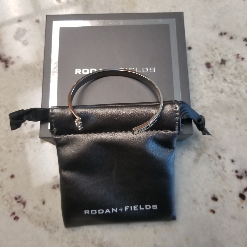 Rodan & Fields bracelet